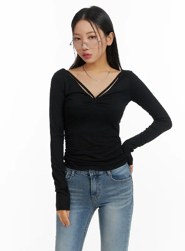 Ribbed Women Long Sleeve Top with a Textured AppealSlim Fit Shirred V-Neck Long Sleeve CM411